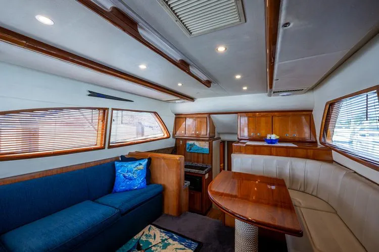 Vet Billz Yacht Photos Pics 2001 Bertram 390 - Image 22