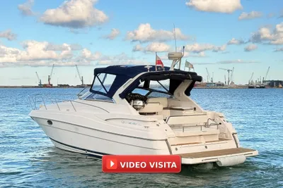 2004 Regal Commodore 3560