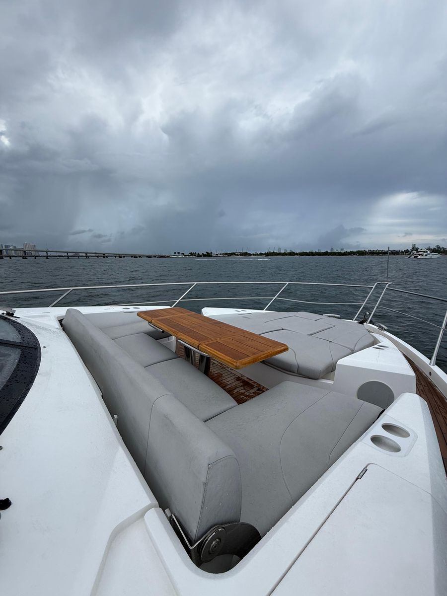 2022 Sunseeker 68 