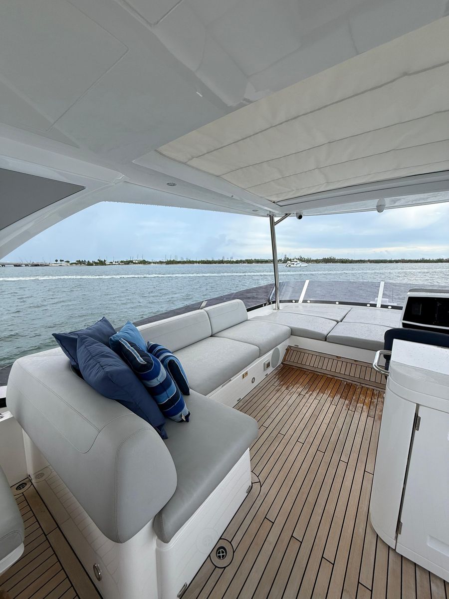 2022 Sunseeker 68 