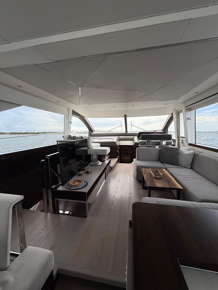 2022 Sunseeker 68 