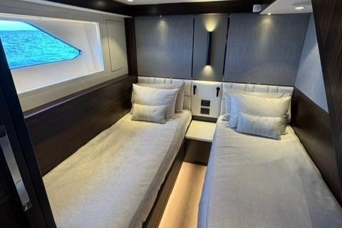 2022 Sunseeker 68 