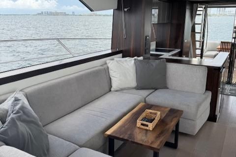 2022 Sunseeker 68 