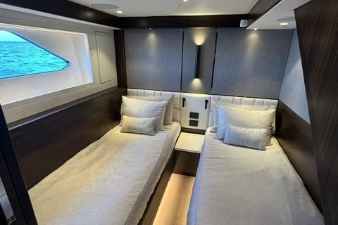 2022 Sunseeker 68 
