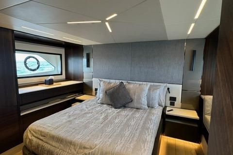 2022 Sunseeker 68 