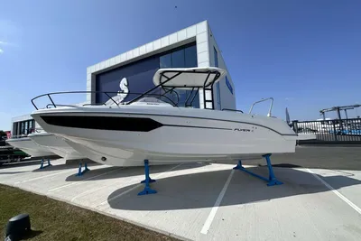 2023 Beneteau FLYER 8 SUNDECK V2