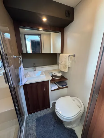 Aflecktion III Yacht Photos Pics Head