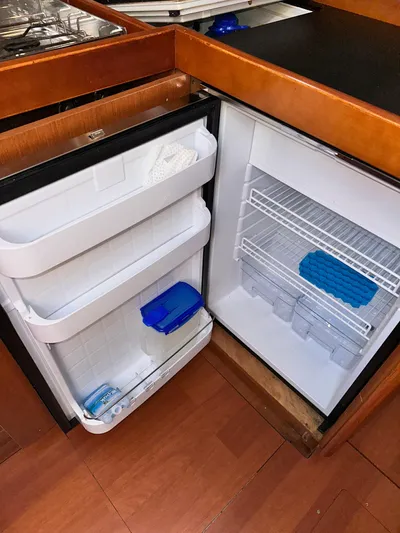 Chasing Summer Yacht Photos Pics 