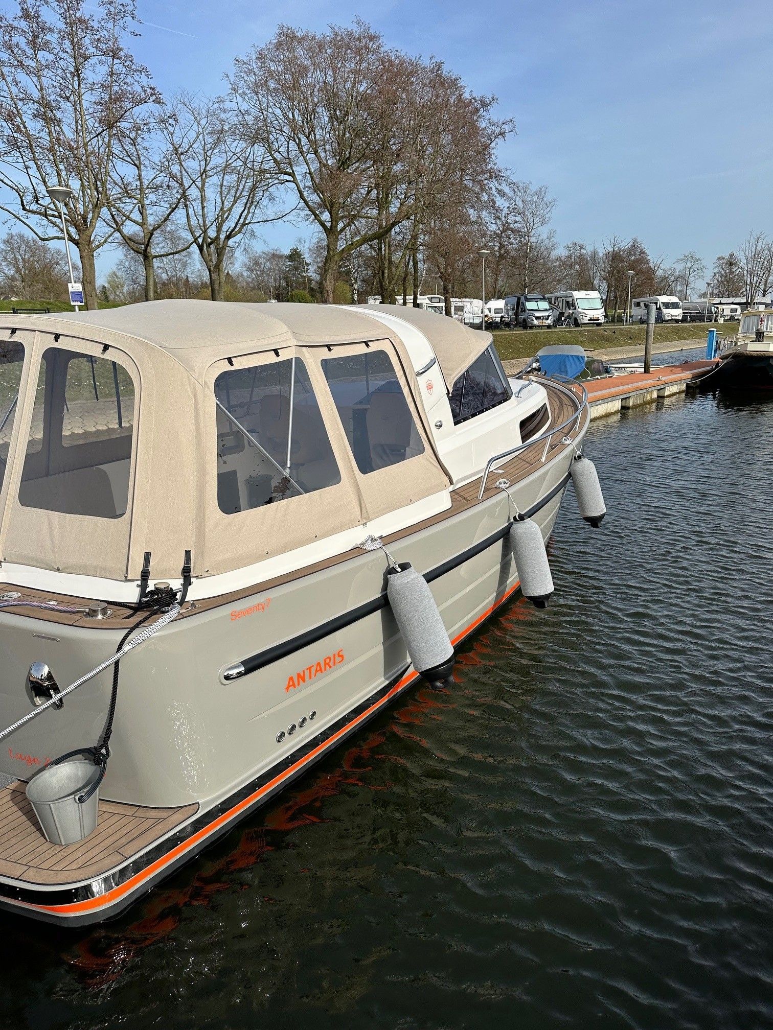 2024 Antaris Seventy7 Cabin