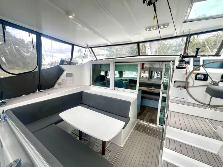 Willow Yacht Photos Pics 