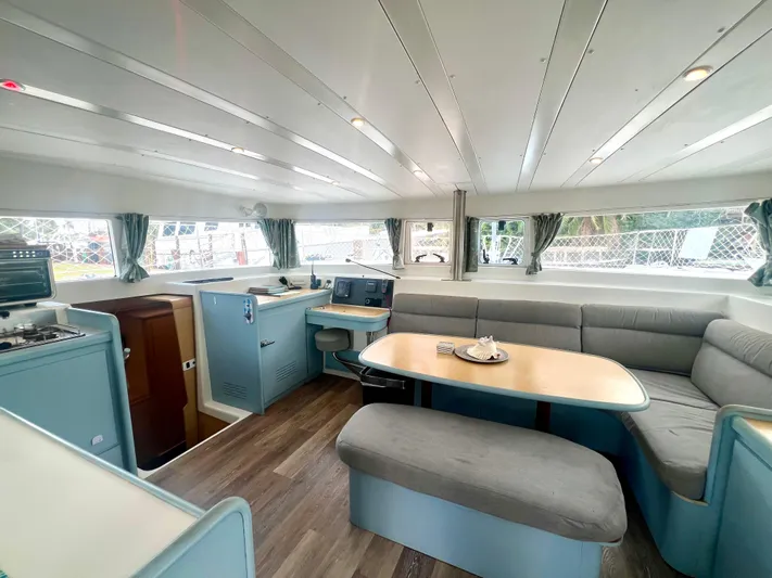 Willow Yacht Photos Pics 