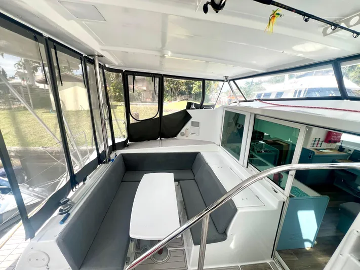 Willow Yacht Photos Pics 