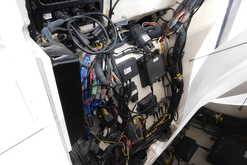 Three Point O.h. Yacht Photos Pics 2022 Pursuit S 328 Sport boat wiring and electrical components.