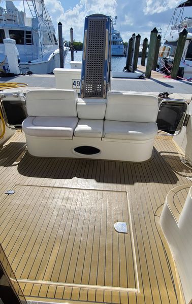 2000 Azimut 46