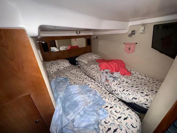 Island Goat Yacht Photos Pics 