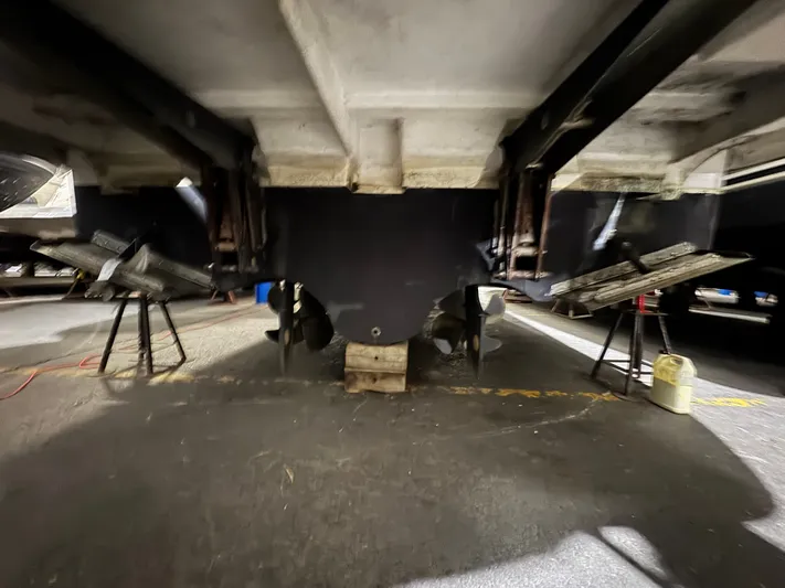 Island Goat Yacht Photos Pics 