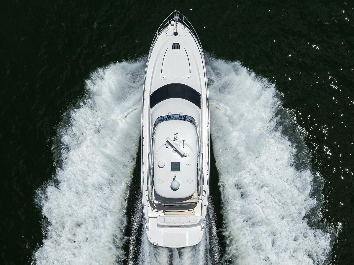 2005 Sea Ray 52 