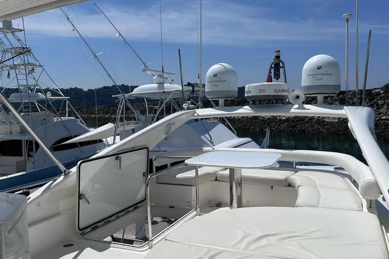  Yacht Photos Pics 2008 Fairline Squadron 74 yacht with sleek design and advanced navigation equipment.