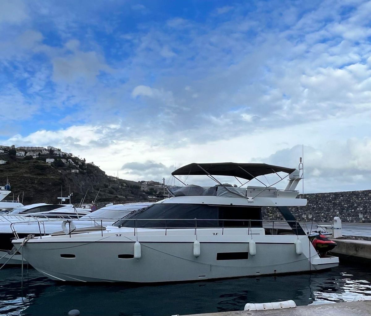 2011 Sealine 45 