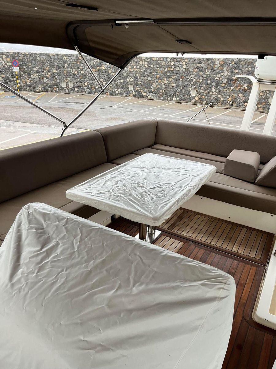 2011 Sealine 45 