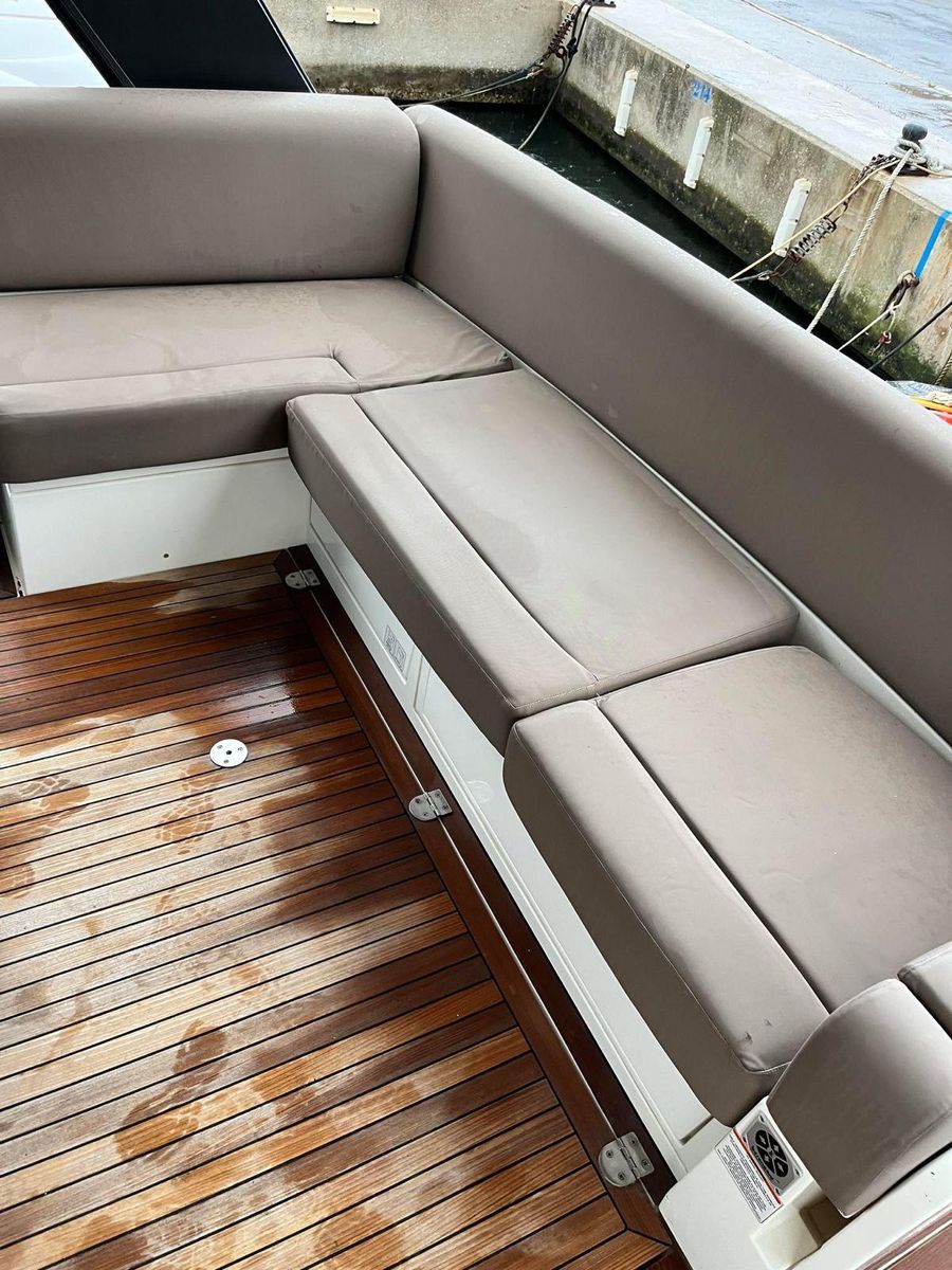 2011 Sealine 45 