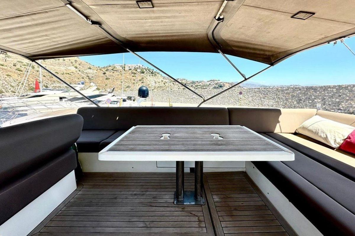 2011 Sealine 45 
