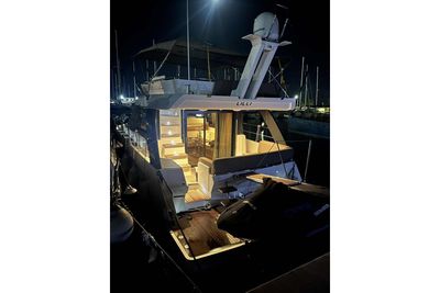 Yacht