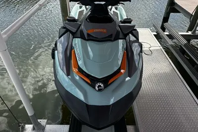 Sea-Doo Wake Pro 230