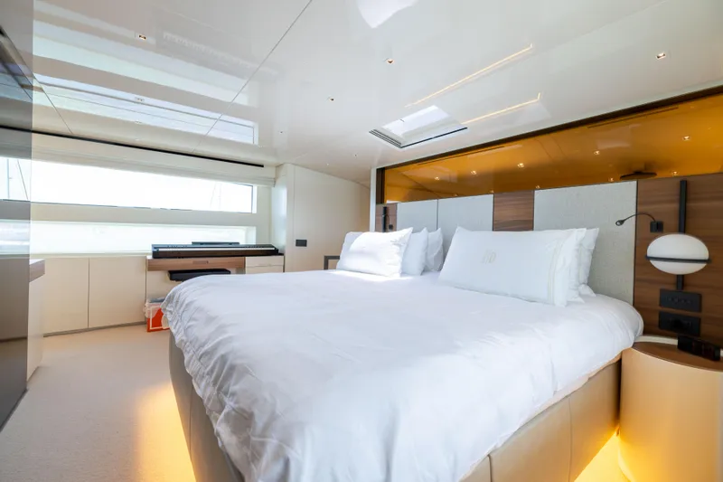 Sori San Lorenzo Yacht Photos Pics 