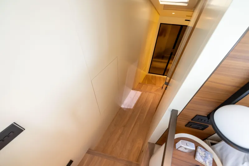 Sori San Lorenzo Yacht Photos Pics 