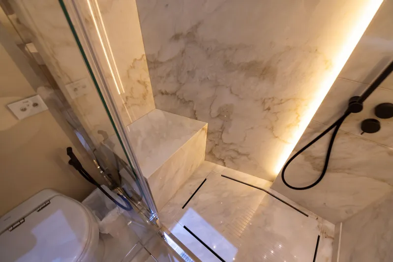 Sori San Lorenzo Yacht Photos Pics 