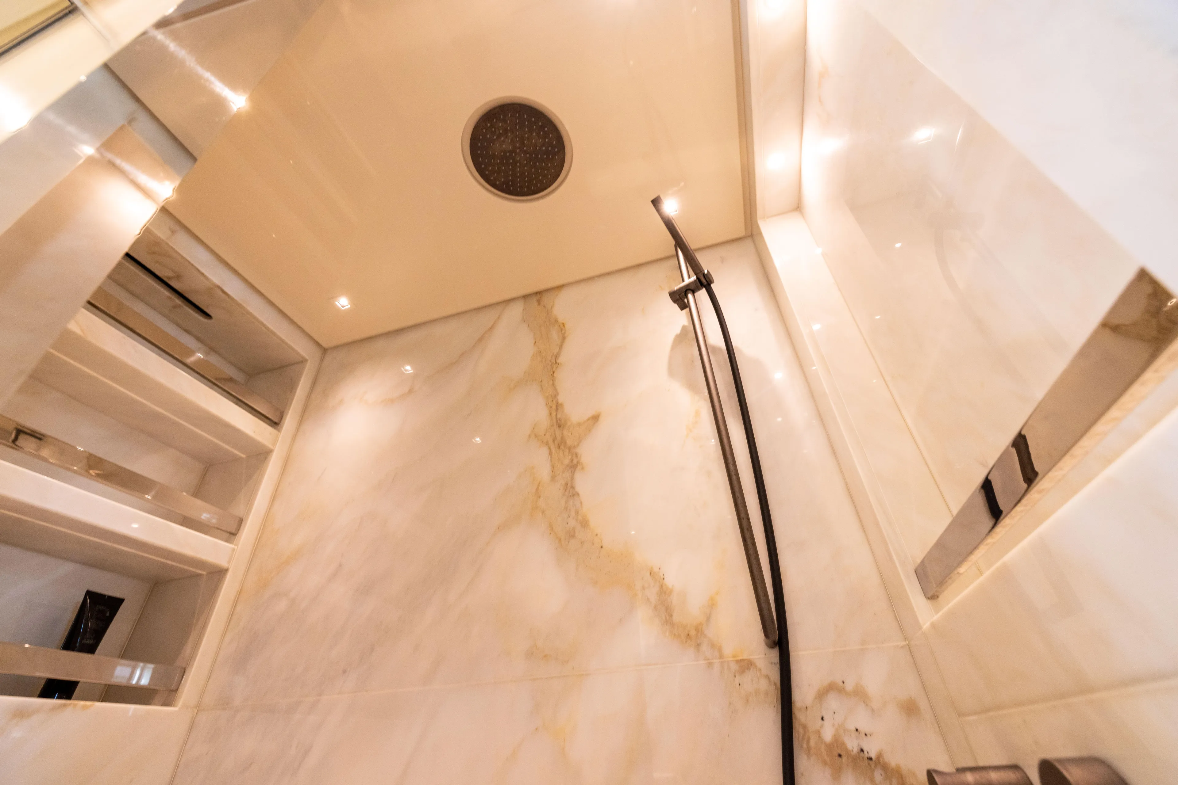 Sori San Lorenzo Yacht Photos Pics 