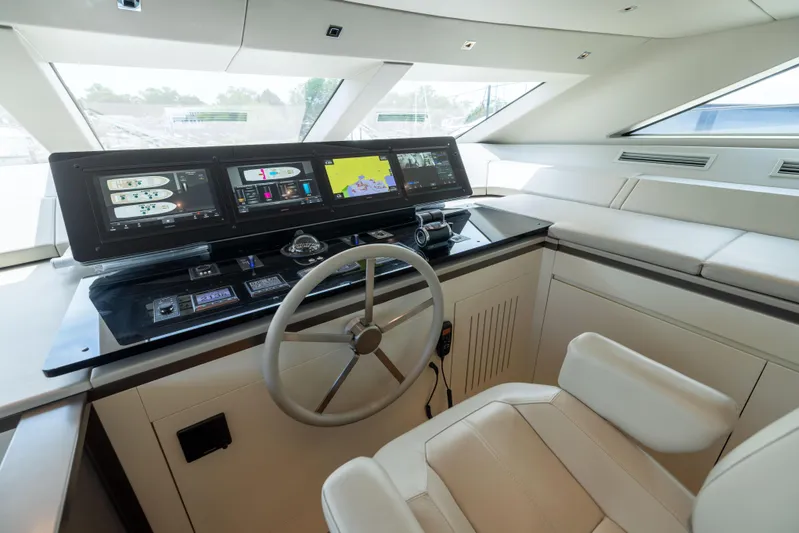 Sori San Lorenzo Yacht Photos Pics 