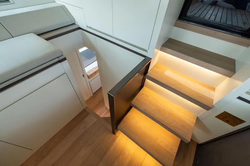 Sori San Lorenzo Yacht Photos Pics 