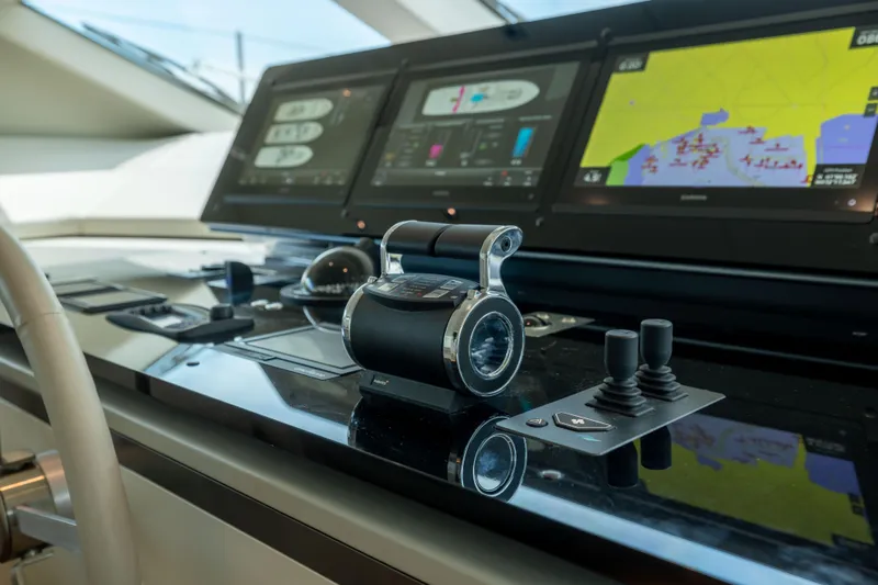 Sori San Lorenzo Yacht Photos Pics 