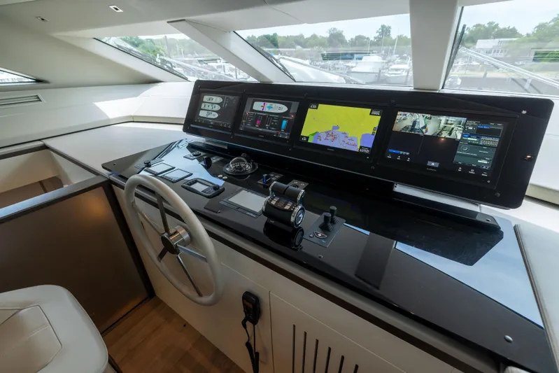 Sori San Lorenzo Yacht Photos Pics 