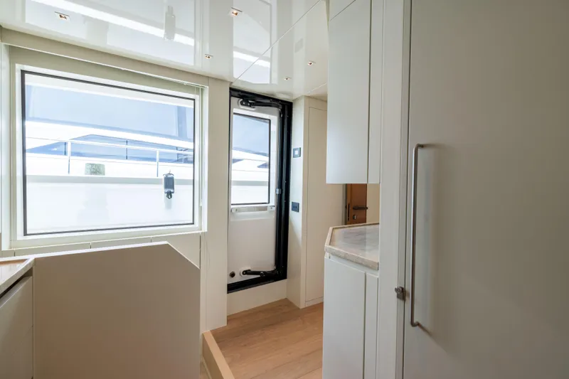 Sori San Lorenzo Yacht Photos Pics 