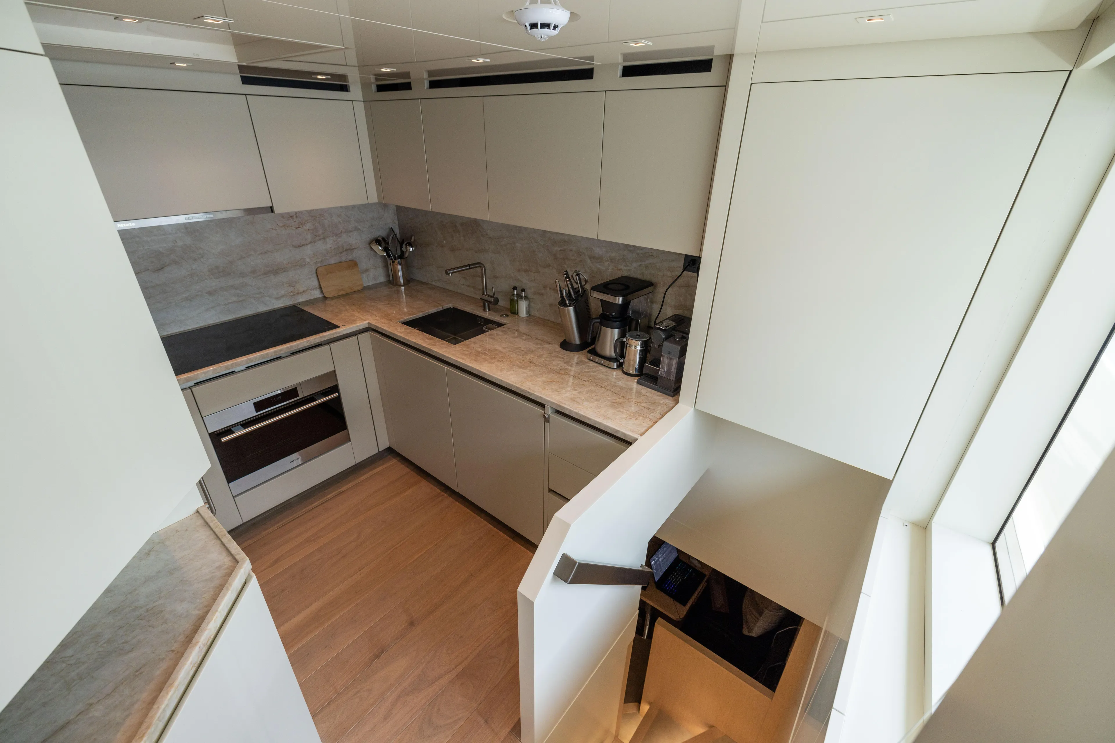 Sori San Lorenzo Yacht Photos Pics 