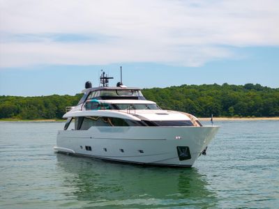Yacht