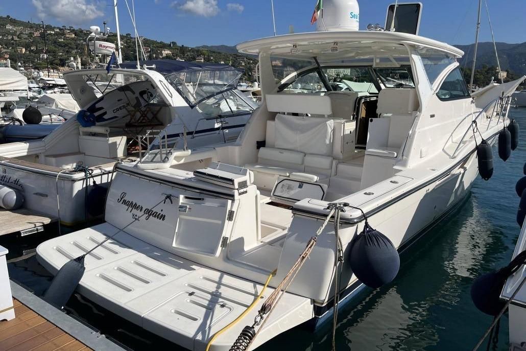 2004 Tiara Yachts 44 