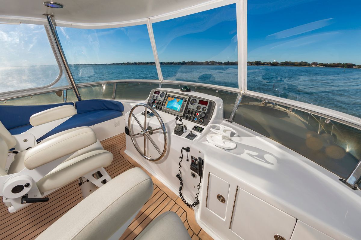 2005 Ocean Alexander 52 