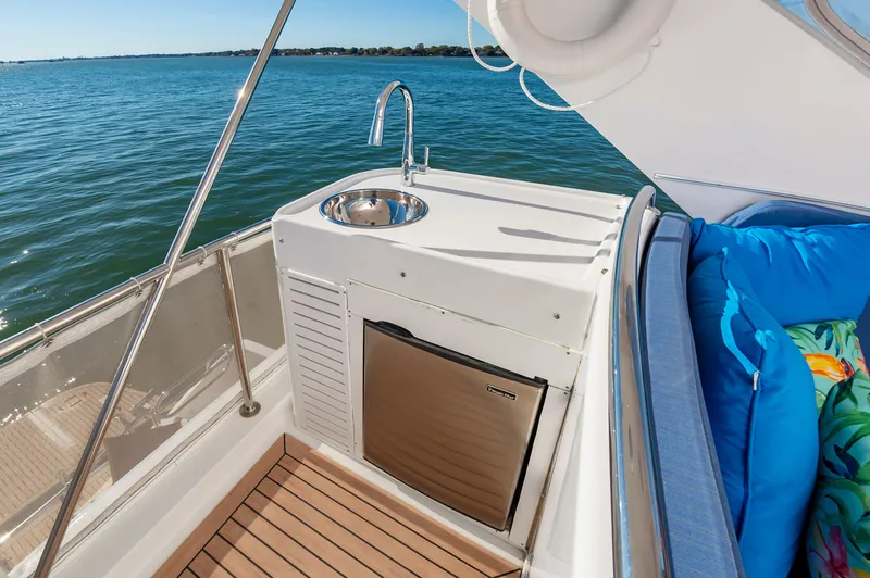 Apaiser Yacht Photos Pics 