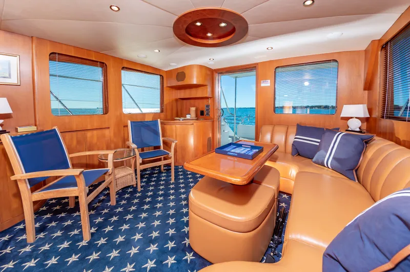 Apaiser Yacht Photos Pics 