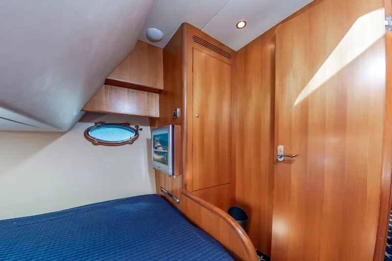 Apaiser Yacht Photos Pics 