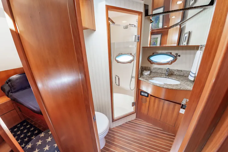 Apaiser Yacht Photos Pics 