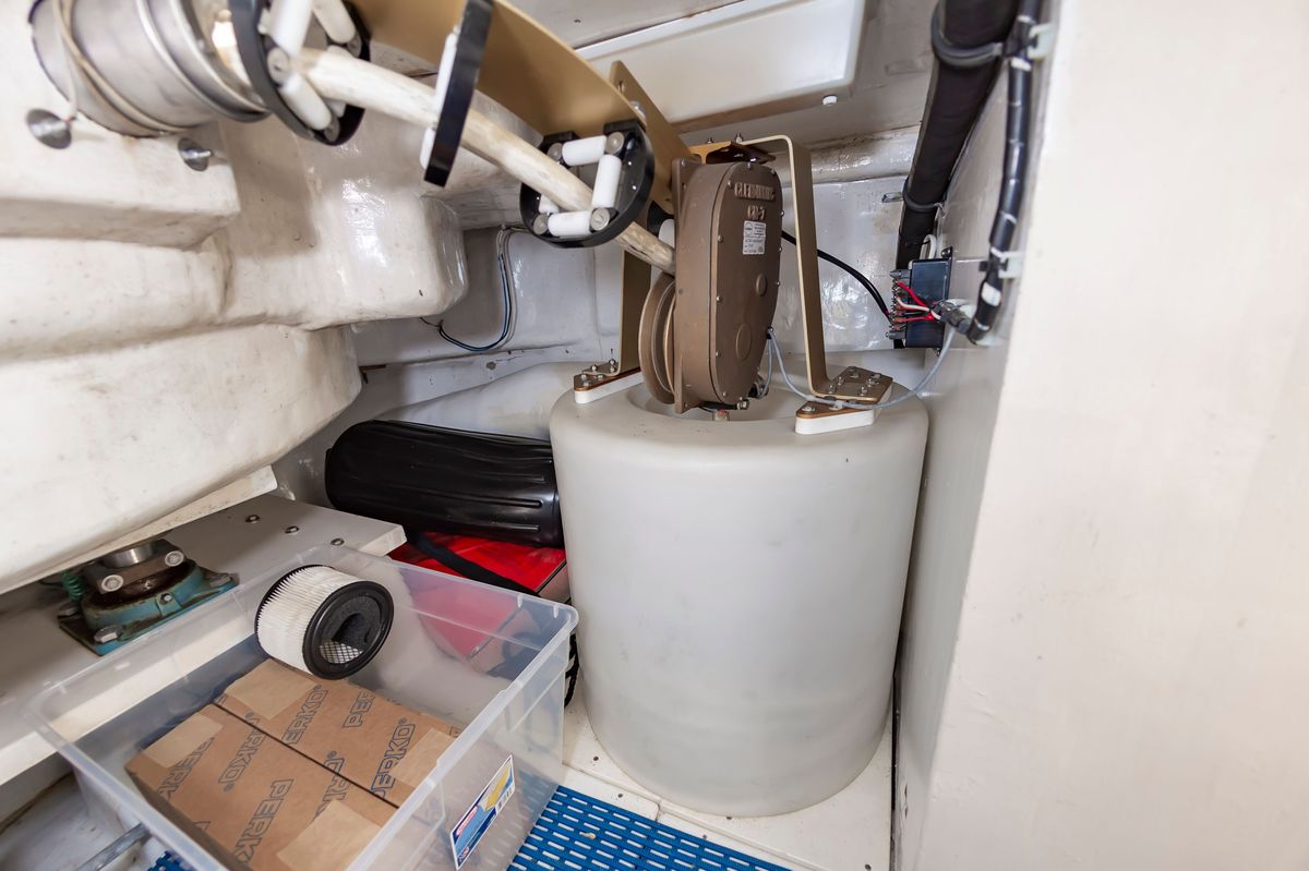 2005 Ocean Alexander 52 