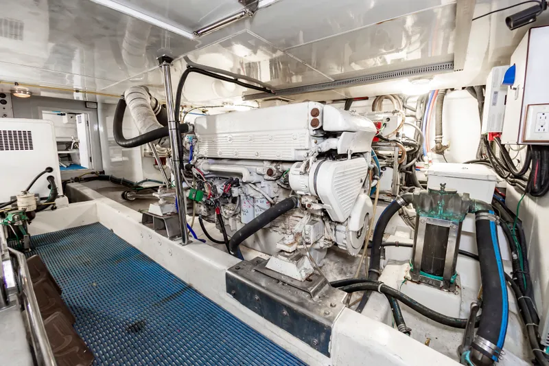 Apaiser Yacht Photos Pics 