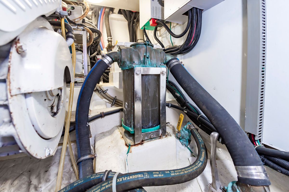 2005 Ocean Alexander 52 