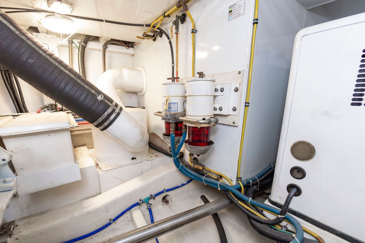 2005 Ocean Alexander 52 