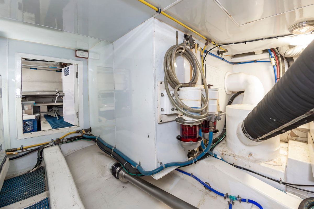 2005 Ocean Alexander 52 